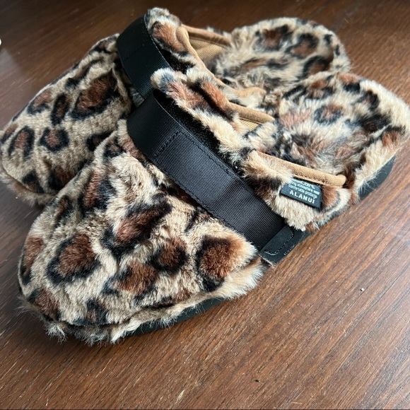 Alanui x Suicoke Furry Leopard Slides - Picture 2 of 6